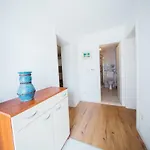 Apartment Split Sea Bliss דירה