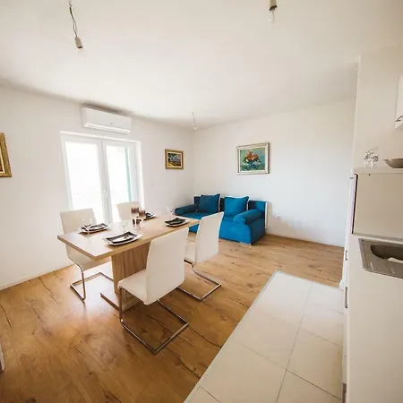 Apartment Split Sea Bliss Split